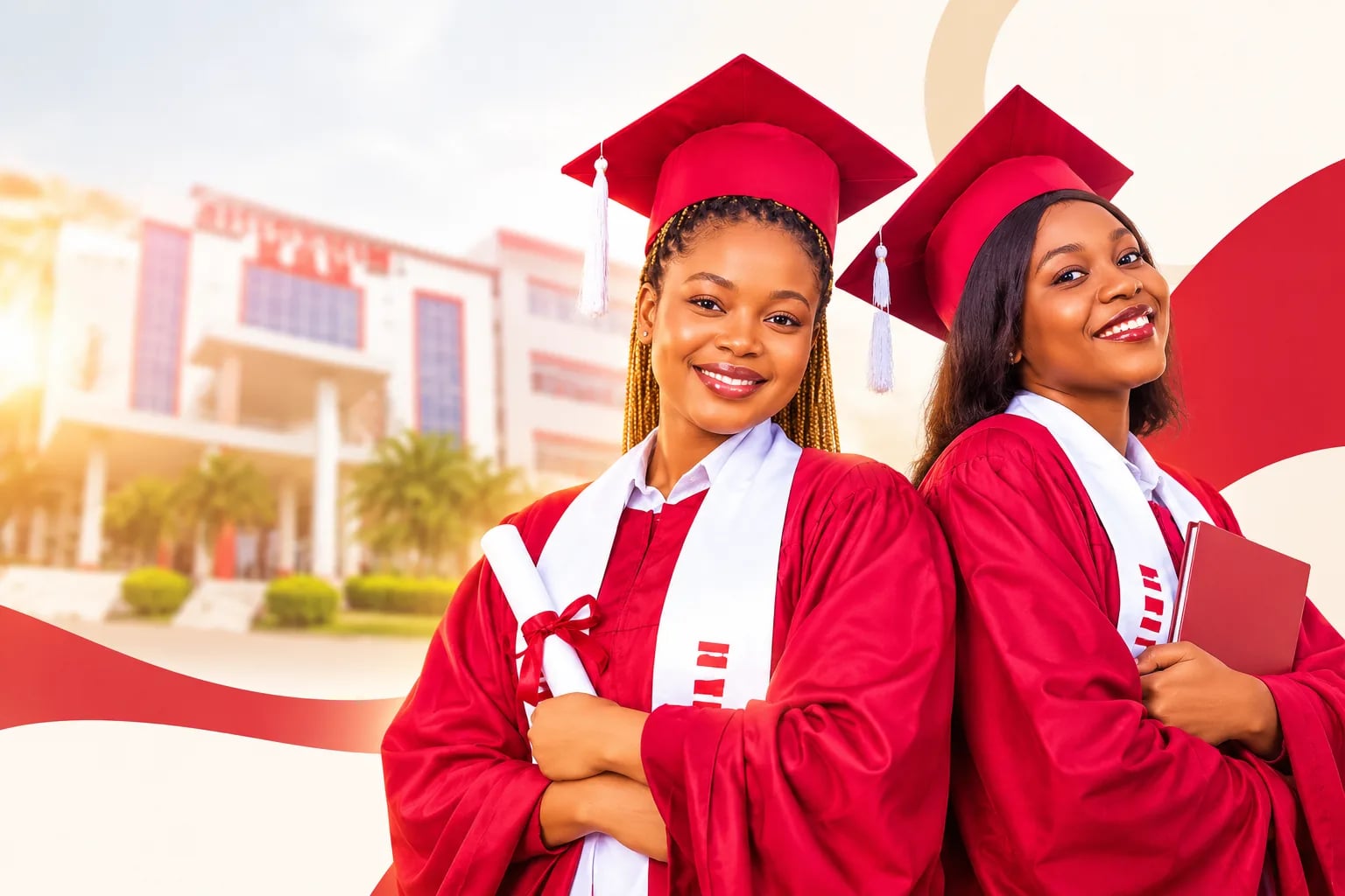 Diplômées d'ESM-BÉNIN en toge sur le campus